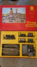 Vintage Triang r3  train set