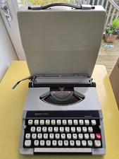 Vintage Retro Portable Typewriter Boots PT800 Serviced with New Ribbon!