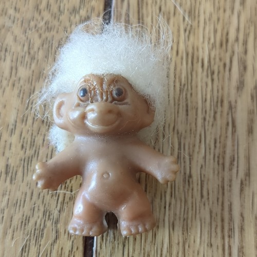 Thomas dam classic troll doll - thomas,