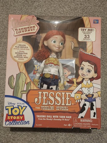 Jessie rare 2010 white - jessie, rare⭐️2010