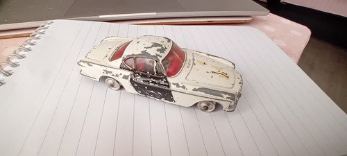Corgi toys volvo p1800 - toys,
