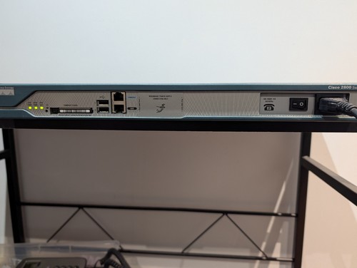 Cisco 2811 voice router cue - voice,