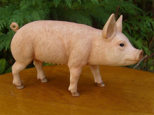 Small standing pig ornament - small,