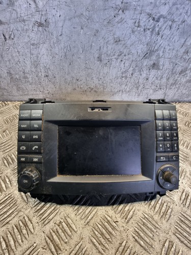 Mercedes vito sat nav display - sat,
