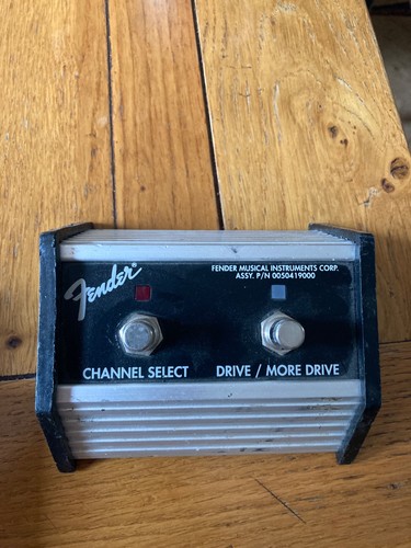 Fender button footswitch - fender, 2-button