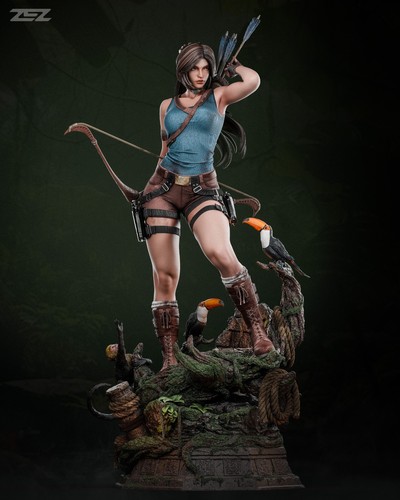 Lara croft collectors statue - lara,