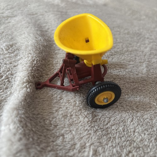 Britains farm seed hopper