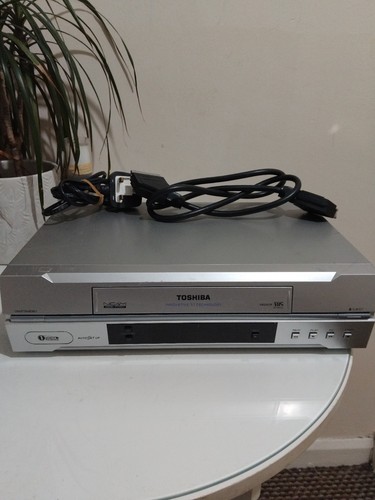 Toshiba v633uk vhs recorder - toshiba,
