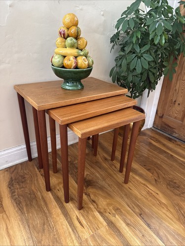 Vintage mid century - century, nest