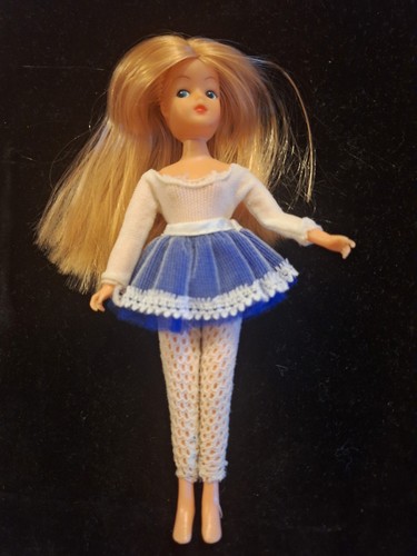 Vintage 1970s mini doll - doll,, sarah