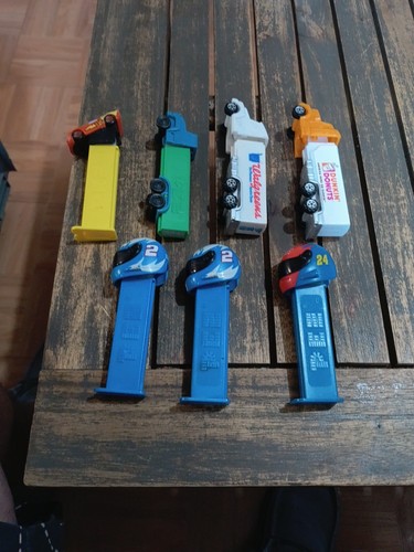 Assorted lot pez - assorted,