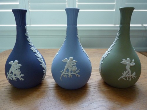 Wedgwood jasper ware - ware, dark
