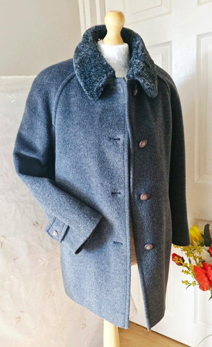 Berkertex wool mohair blend - &,