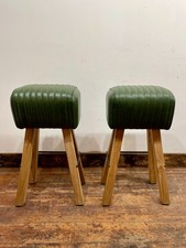 Pair of green leather pommel