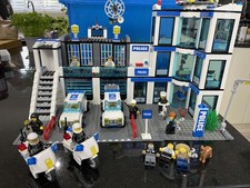 Lego City 7498 Police Station - Complete, plus extra sets 4436, 7286, 7741, 7235