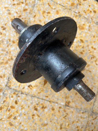 Mower hub jack shaft - 1x,