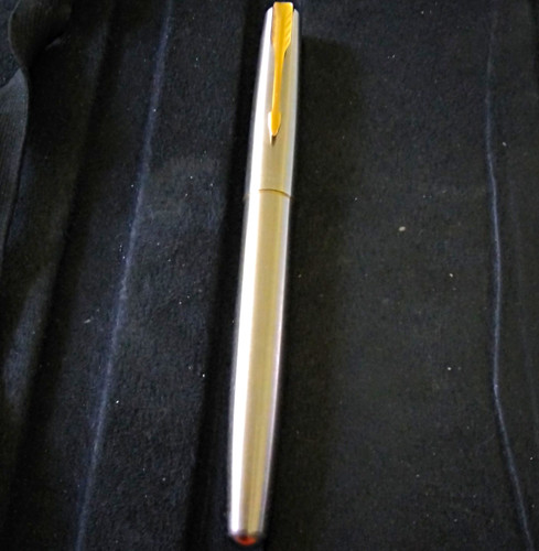 Parker frontier fountain pens - ,