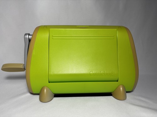 Cuttlebug die cutting - cuttlebug,
