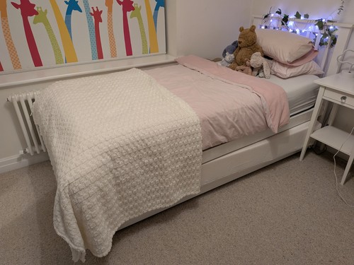 Single bed with trundle - single,