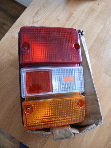Nissan urvan e23 - ,rh, rear