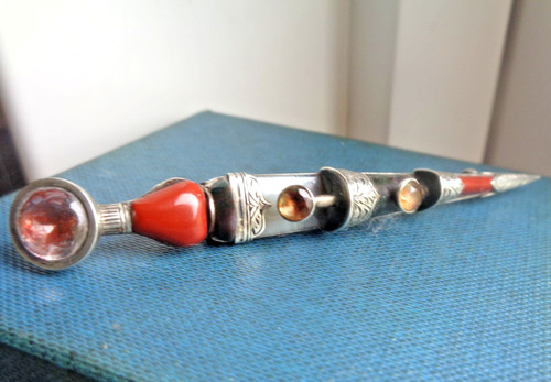 Scottish silver agate brooch - silver,