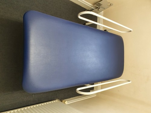 Hydraulic treatment couch - treatment,