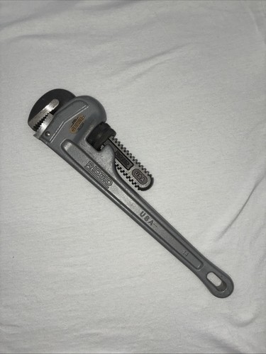 Ridgid pipe wrench - 14",
