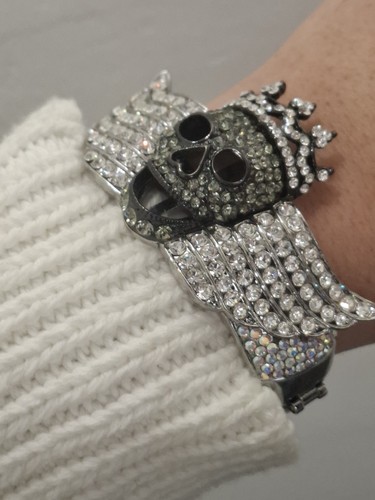 Butler wilson skull - butler,