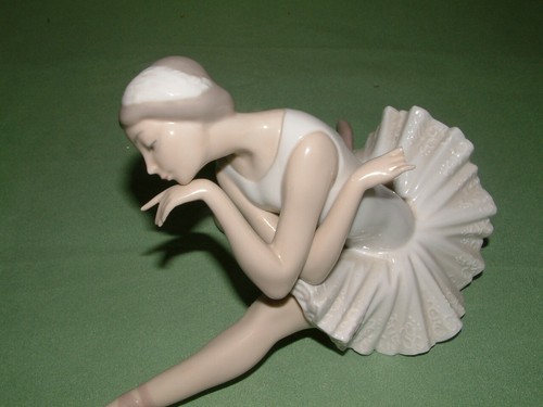 Lladro ballerina figurines - lladro,