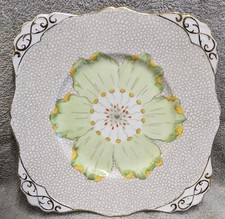 9" Art Deco Tuscan China Lotus