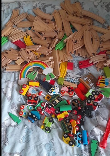 Wooden train set - train, 130