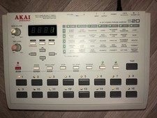Akai S20 