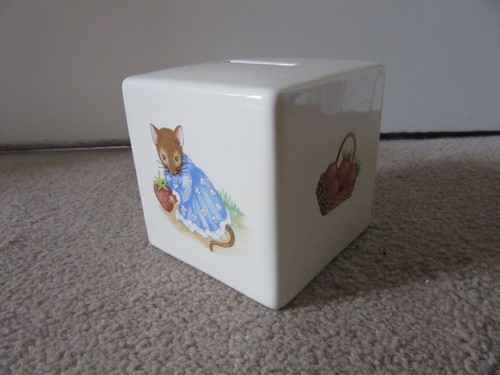 Poole pottery small cube - poole,