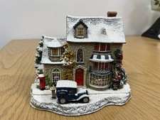 Lilliput Lane Christmas Cake