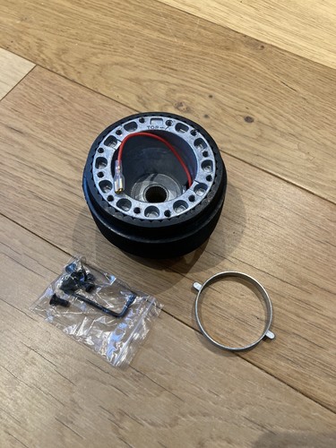 Steering wheel hub boss - boss, kit