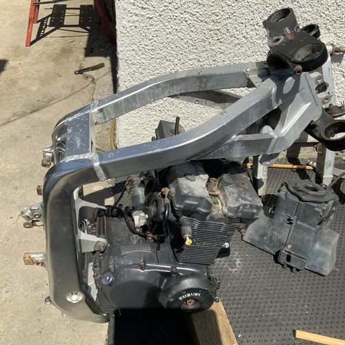Suzuki gsxr 400 gk76a - 400, frame