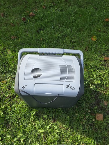 19l halfords cool box - 19l,