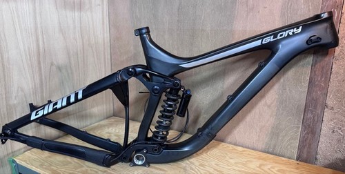 Giant glory carbon l - carbon, size