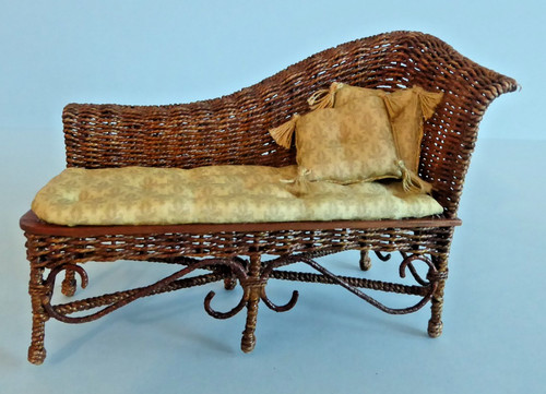 Fine wicker woven chaise - ,