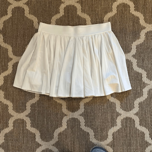 Tna aritzia pleated - tna, tennis