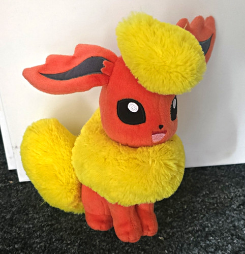Tomy pokémon flareon plush - flareon,