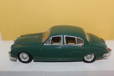 BOXED MAISTO JAGUAR MARK 11