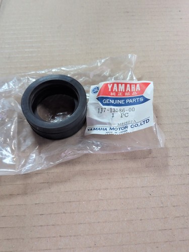 Genuine nos yamaha xs750 - genuine, inlet