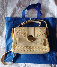 New Bessie London Yellow