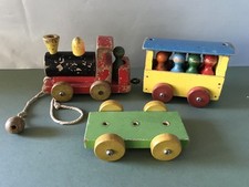 Vintage Kiddicraft Wooden Pull Along Skittle Train 1960s Toys
