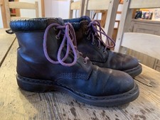Vintage Dr Doc Martens 939