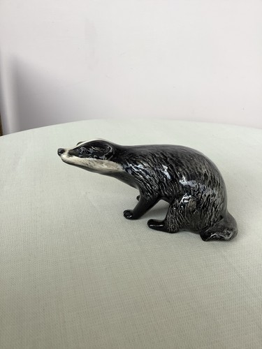 Beswick male badger - male,