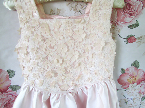 Pink flower embellished - pink,