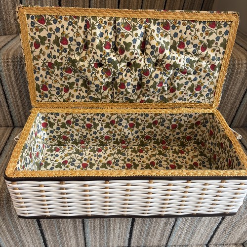 Vintage retangular wicker - vintage,