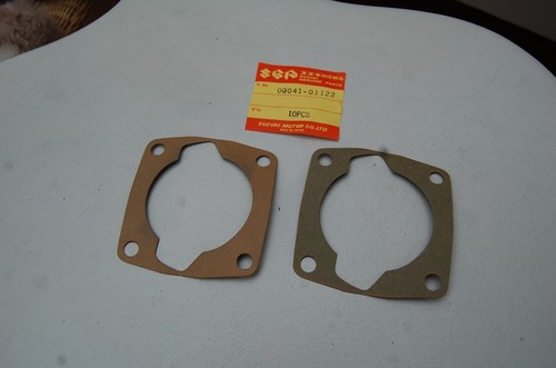 Suzuki t10 cylinder base - suzuki,